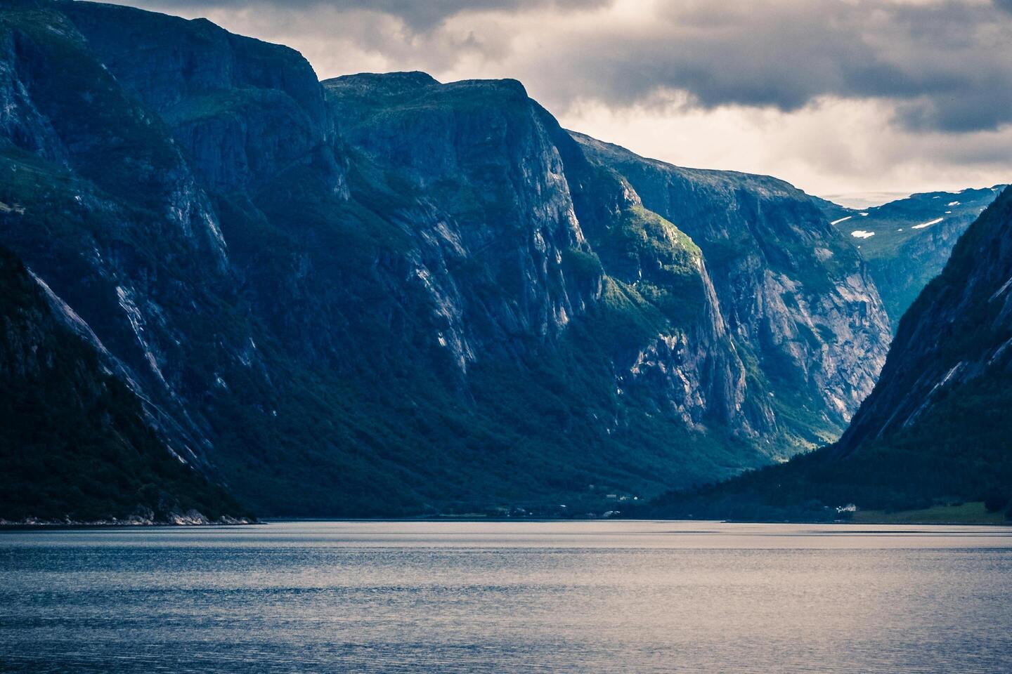 Norwegian Salmon - A pledge of Norwegian quality for health and wellness